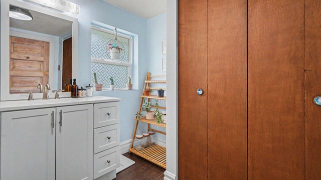 605 N Pleasant Street, Jackson, MI 49202