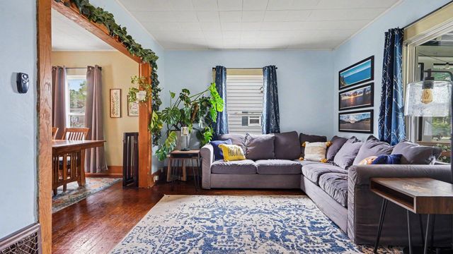 605 N Pleasant Street, Jackson, MI 49202