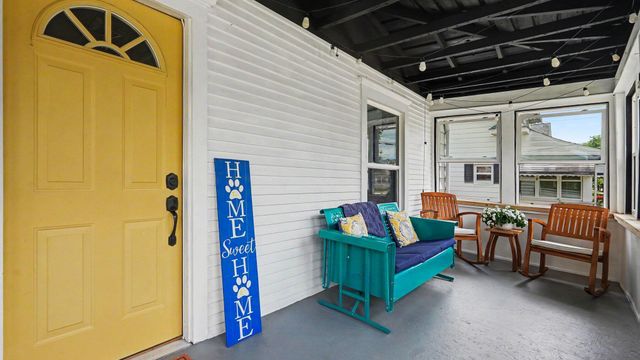 605 N Pleasant Street, Jackson, MI 49202