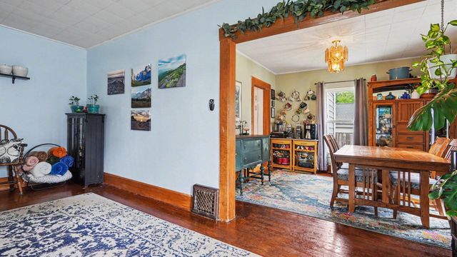 605 N Pleasant Street, Jackson, MI 49202