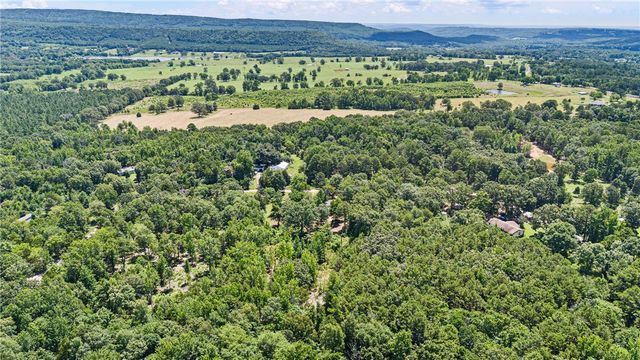 511 Eakins Road, Russellville, AR 72802