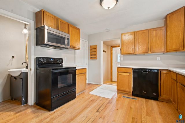 1101 Edgerly St Street, Larchwood, IA 51241