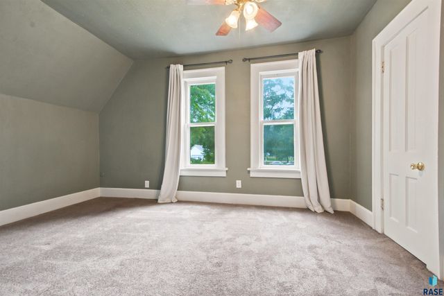 1101 Edgerly St Street, Larchwood, IA 51241