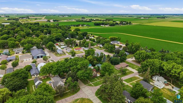 1101 Edgerly St Street, Larchwood, IA 51241