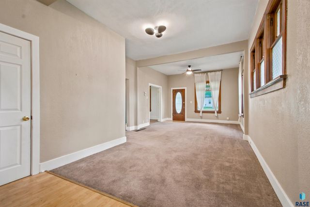 1101 Edgerly St Street, Larchwood, IA 51241