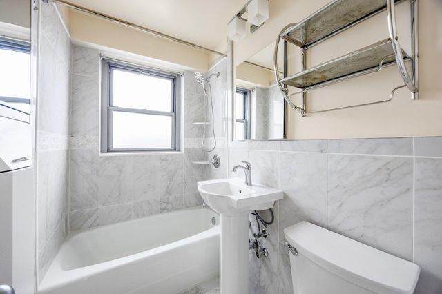 1020 Grand Concourse 12J, Bronx, NY 10451