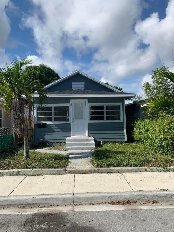 321 N J Street 1, Lake Worth Beach, FL 33460
