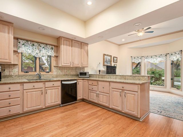 4270 Llanfair Court, Columbus, OH 43221