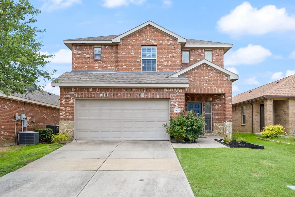 1225 Silver Maple Lane, Royse City, TX 75189