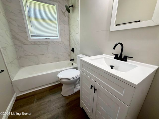 5303 Hosta Ln, Louisville, KY 40258
