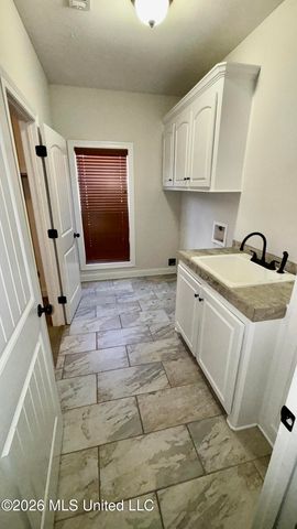 160 Western Ridge, Canton, MS 39046