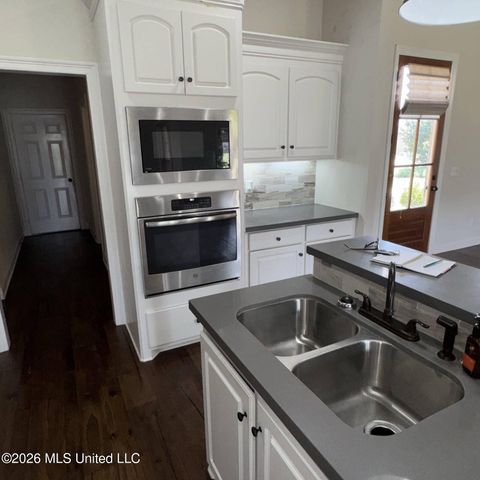 160 Western Ridge, Canton, MS 39046