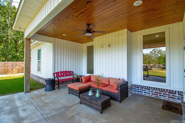 5947 Beth Lane, Benton, AR 72019