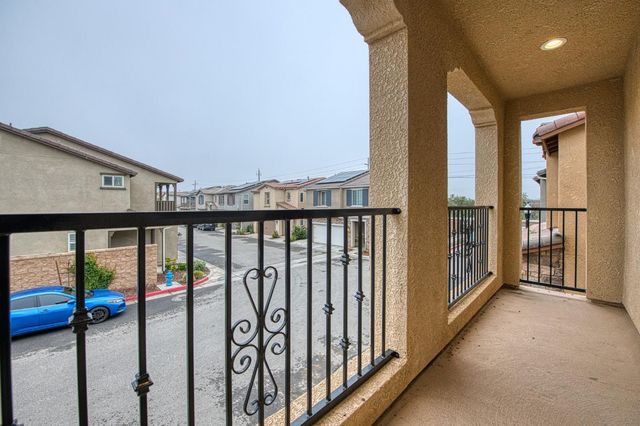 123 Capstone Way S, Madera, CA 93636