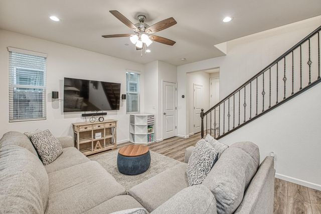 123 Capstone Way S, Madera, CA 93636