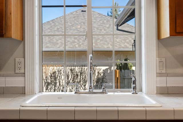 2566 NE Keats Drive, Bend, OR 97701