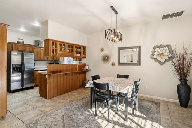 2566 NE Keats Drive, Bend, OR 97701