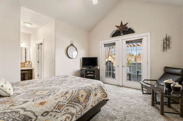 2566 NE Keats Drive, Bend, OR 97701