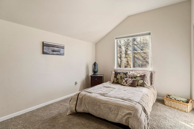 2566 NE Keats Drive, Bend, OR 97701