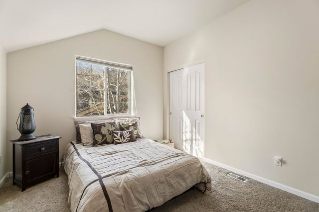 2566 NE Keats Drive, Bend, OR 97701