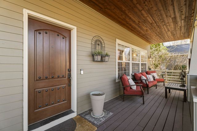 2566 NE Keats Drive, Bend, OR 97701