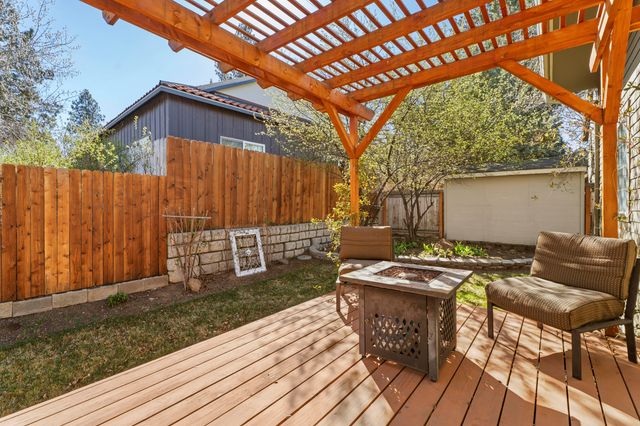 2566 NE Keats Drive, Bend, OR 97701