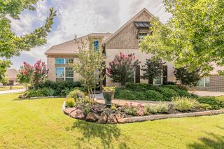 7925 Forest Lakes Drive, North Richland Hills, TX 76182