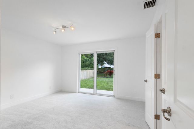 2940 NE 18th Street, Pompano Beach, FL 33062