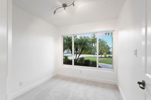 2940 NE 18th Street, Pompano Beach, FL 33062