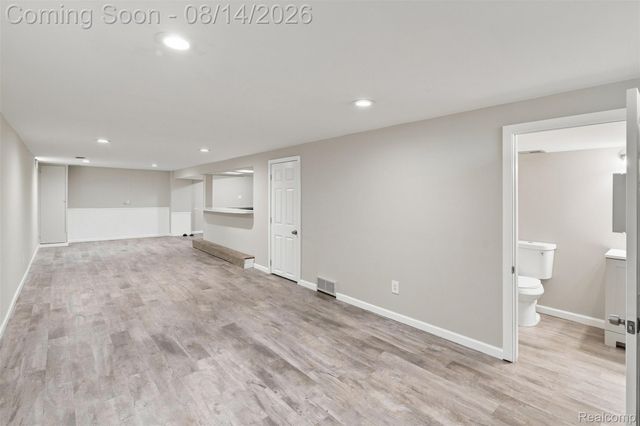 596 Nebraska Avenue, Pontiac, MI 48341