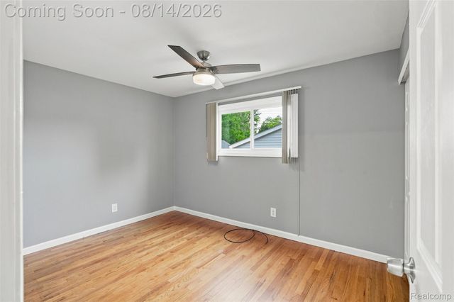 596 Nebraska Avenue, Pontiac, MI 48341