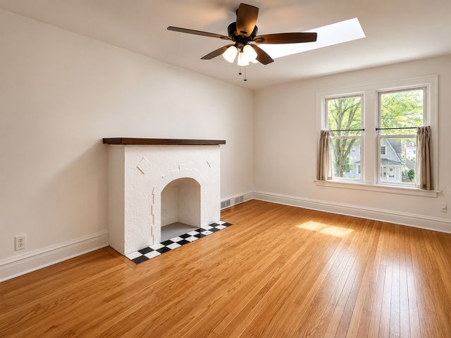 4003 Madison Avenue 2, Brookfield, IL 60513