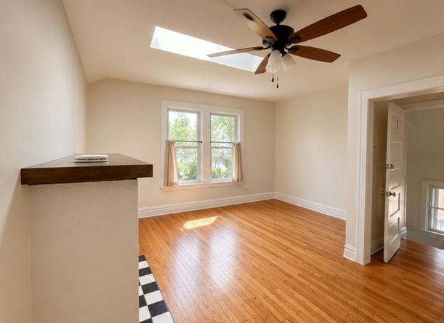 4003 Madison Avenue 2, Brookfield, IL 60513