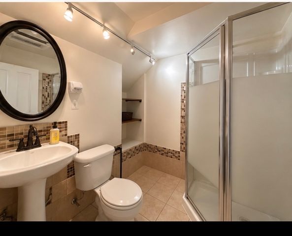 4003 Madison Avenue 2, Brookfield, IL 60513