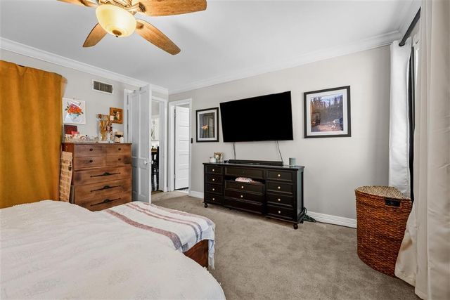 636 Cleveland St Street, Lake Charles, LA 70601