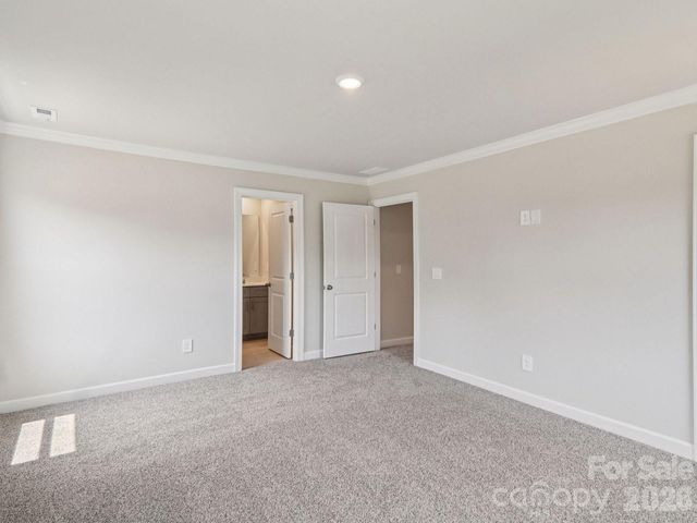 9033 Foggy Brook Loop, Charlotte, NC 28216