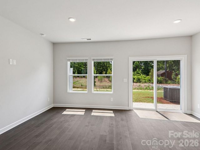 9033 Foggy Brook Loop, Charlotte, NC 28216