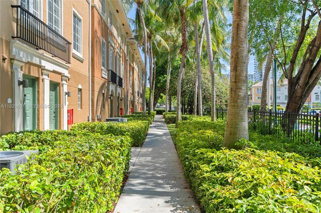 2811 NE 185th Street 804, Aventura, FL 33180