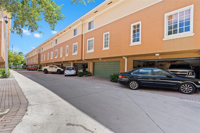 2811 NE 185th Street 804, Aventura, FL 33180