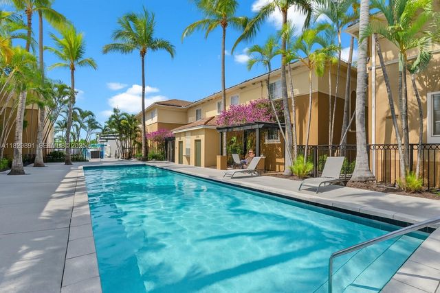 2811 NE 185th Street 804, Aventura, FL 33180