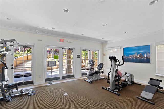 2811 NE 185th Street 804, Aventura, FL 33180