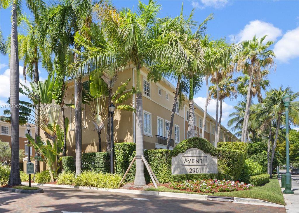 2811 NE 185th Street 804, Aventura, FL 33180