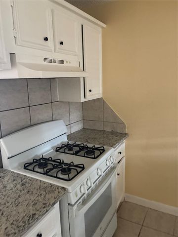 8423 Kempwood Drive, Houston, TX 77080