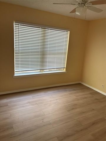 8423 Kempwood Drive, Houston, TX 77080