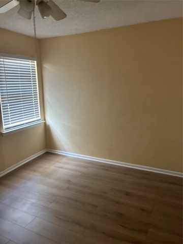 8423 Kempwood Drive, Houston, TX 77080