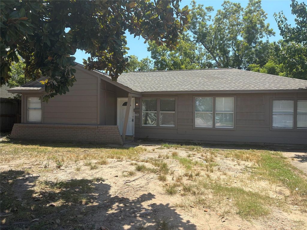 8423 Kempwood Drive, Houston, TX 77080