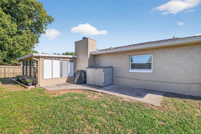 507 FIREWOOD AVENUE, Eustis, FL 32726