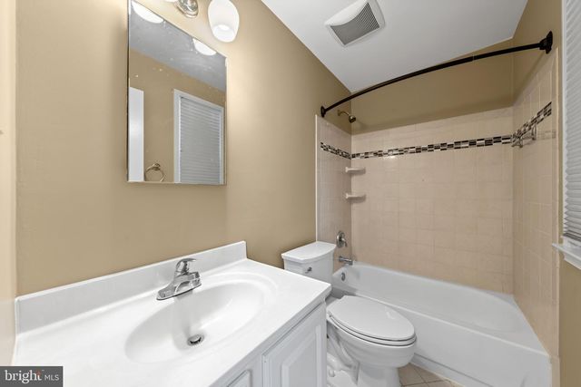 5614 HARDING AVE, Alexandria, VA 22311