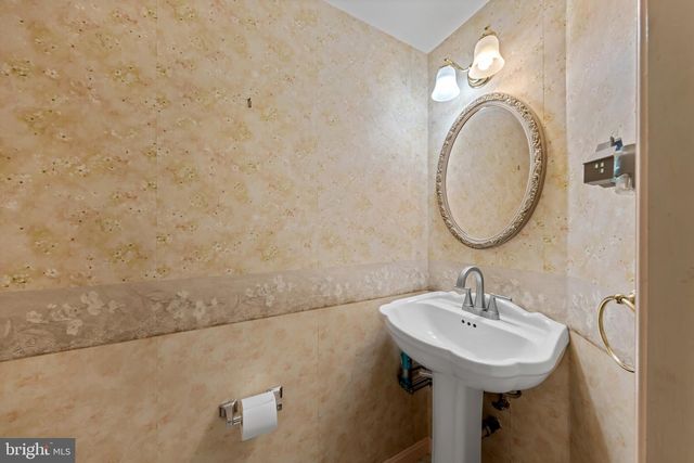 5614 HARDING AVE, Alexandria, VA 22311
