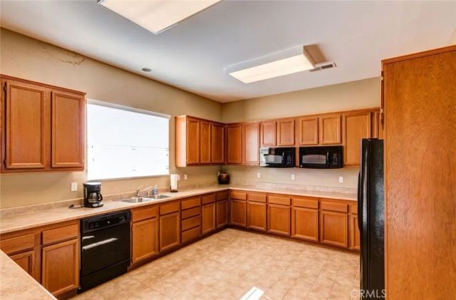 7466 Via Real Lane, Yucca Valley, CA 92284